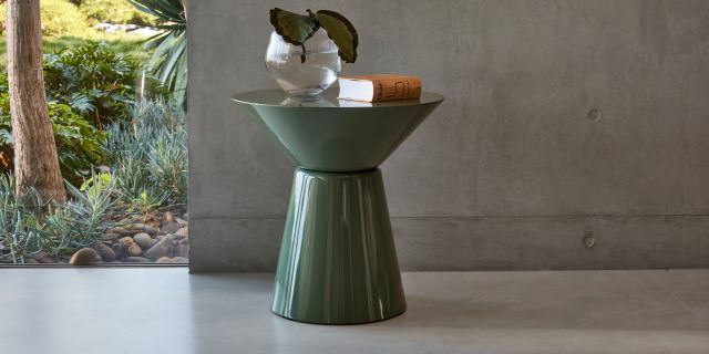 Kaien Lamp Table | Plush